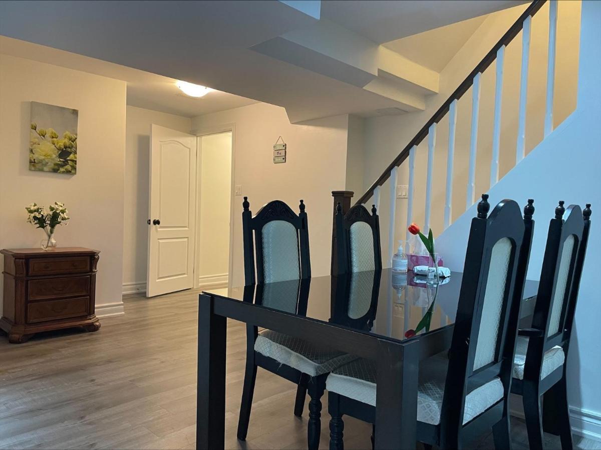 Btn Family-Style Bustling Area Self-Check-In So Fast Fiber Net Free Parking Apartment Toronto Bagian luar foto