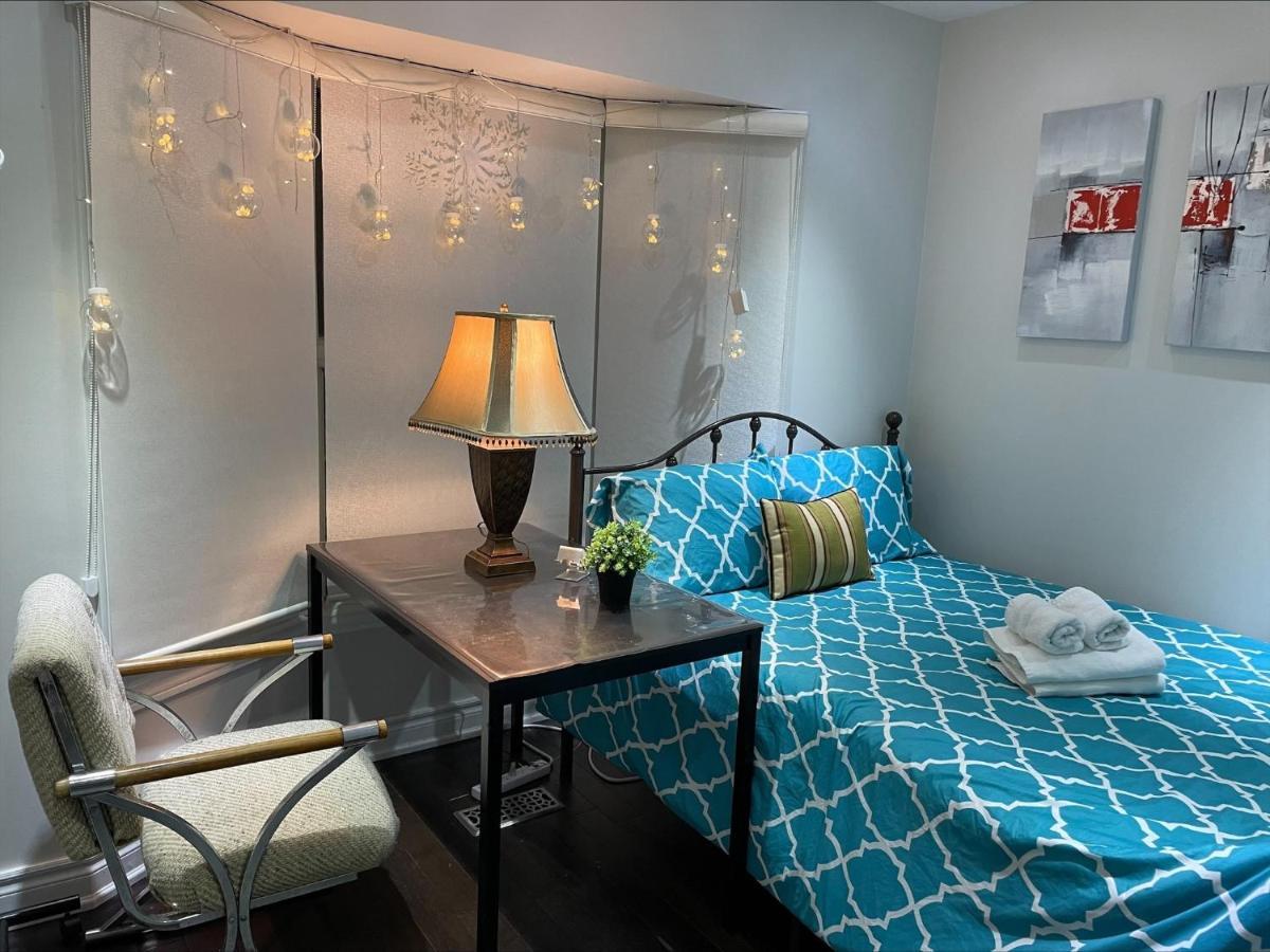 Btn Family-Style Bustling Area Self-Check-In So Fast Fiber Net Free Parking Apartment Toronto Bagian luar foto
